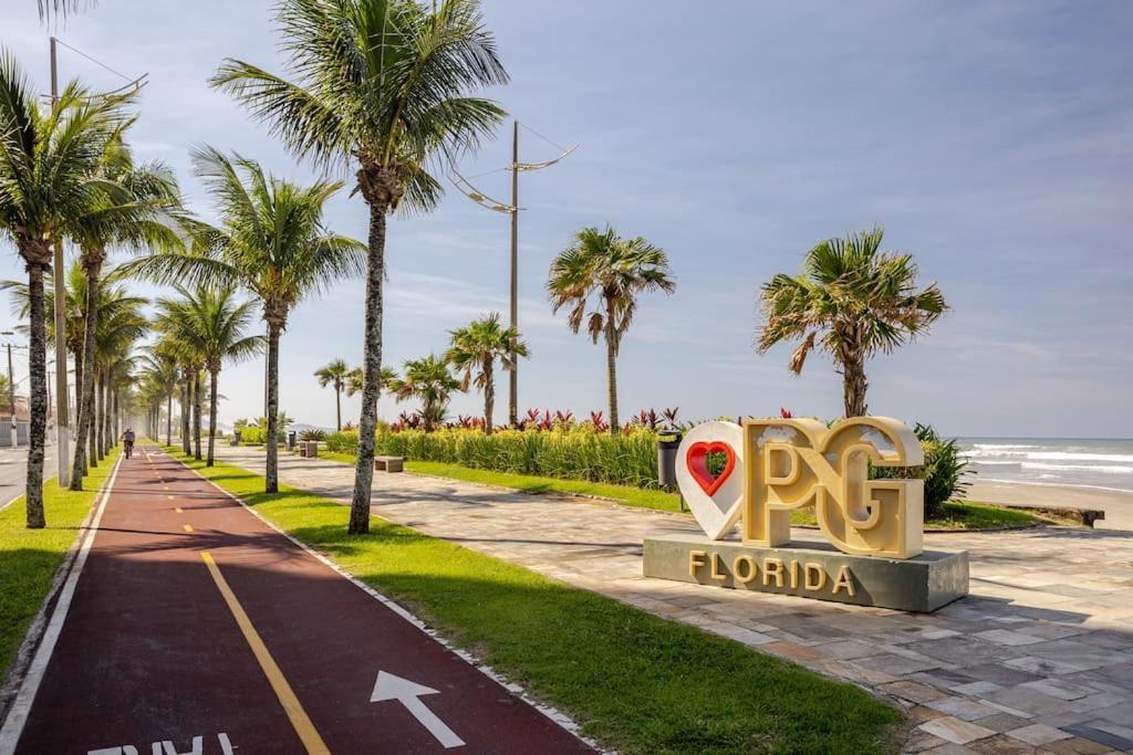 Apartamento Frente Para O Mar 6 Pessoas Com Estacionamento Прая Гранде Екстериор снимка