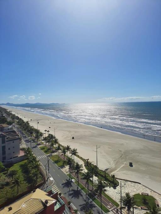 Apartamento Frente Para O Mar 6 Pessoas Com Estacionamento Прая Гранде Екстериор снимка